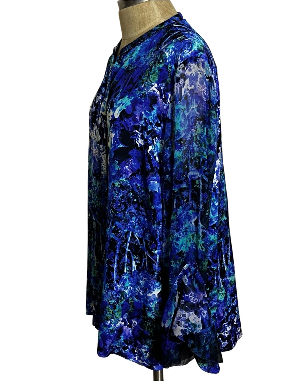 Elie Tahari 100% Silk Blue Watercolor Floral Abstract Bell Sleeve Blouse XL - Picture 4 of 11